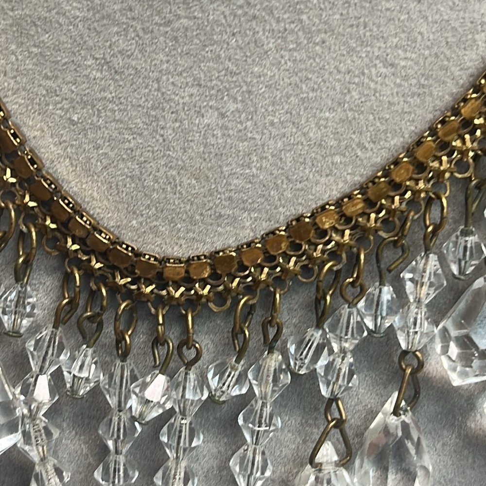 VINTAGE Chainmail & Crystal drop necklace - Picture 8 of 9